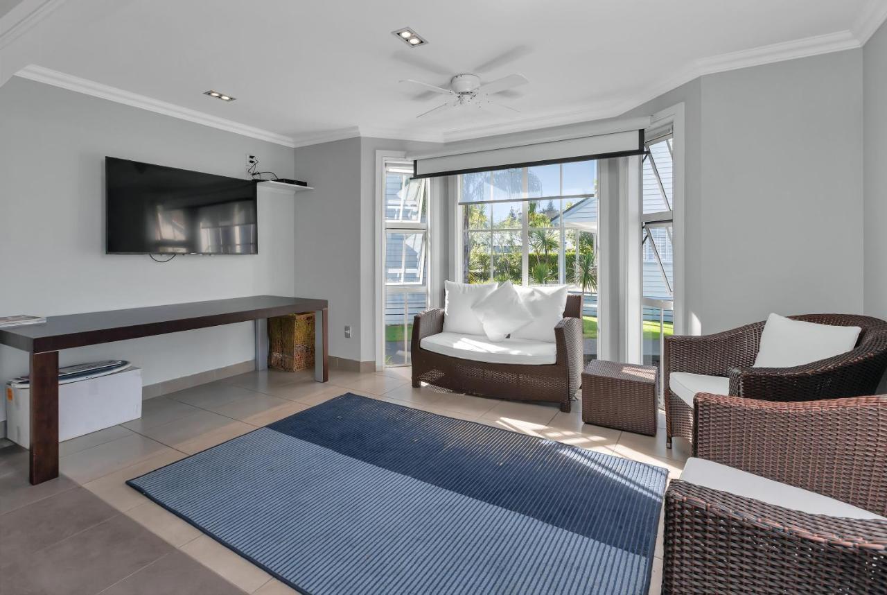 Russell Cottages - Russell Holiday Home Esterno foto